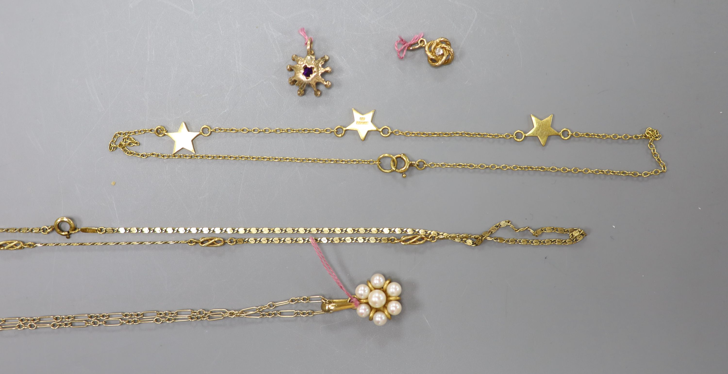 Two modern 9ct gold necklaces, 78cm and 34cm, one other with 9ct and cultured pearl pendant and two other pendants